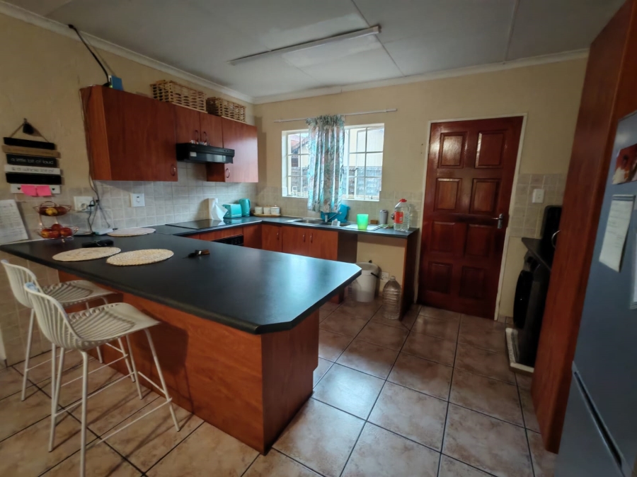 3 Bedroom Property for Sale in Sasolburg Ext 11 Free State